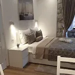 Placeta & Apartman *