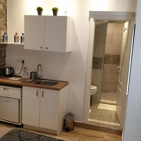 Placeta & Apartman *