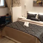 Apartman Placeta &
