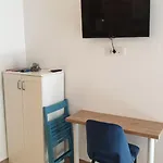 Apartman Placeta & *