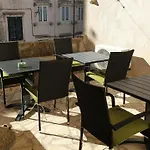 Appartement Placeta &
